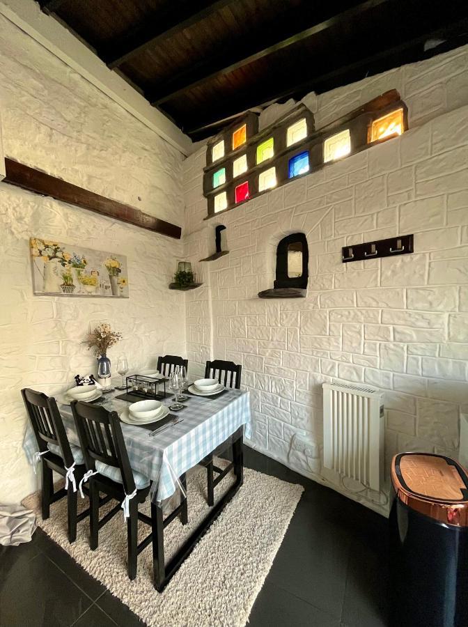 Old Nursery Coity Extérieur photo